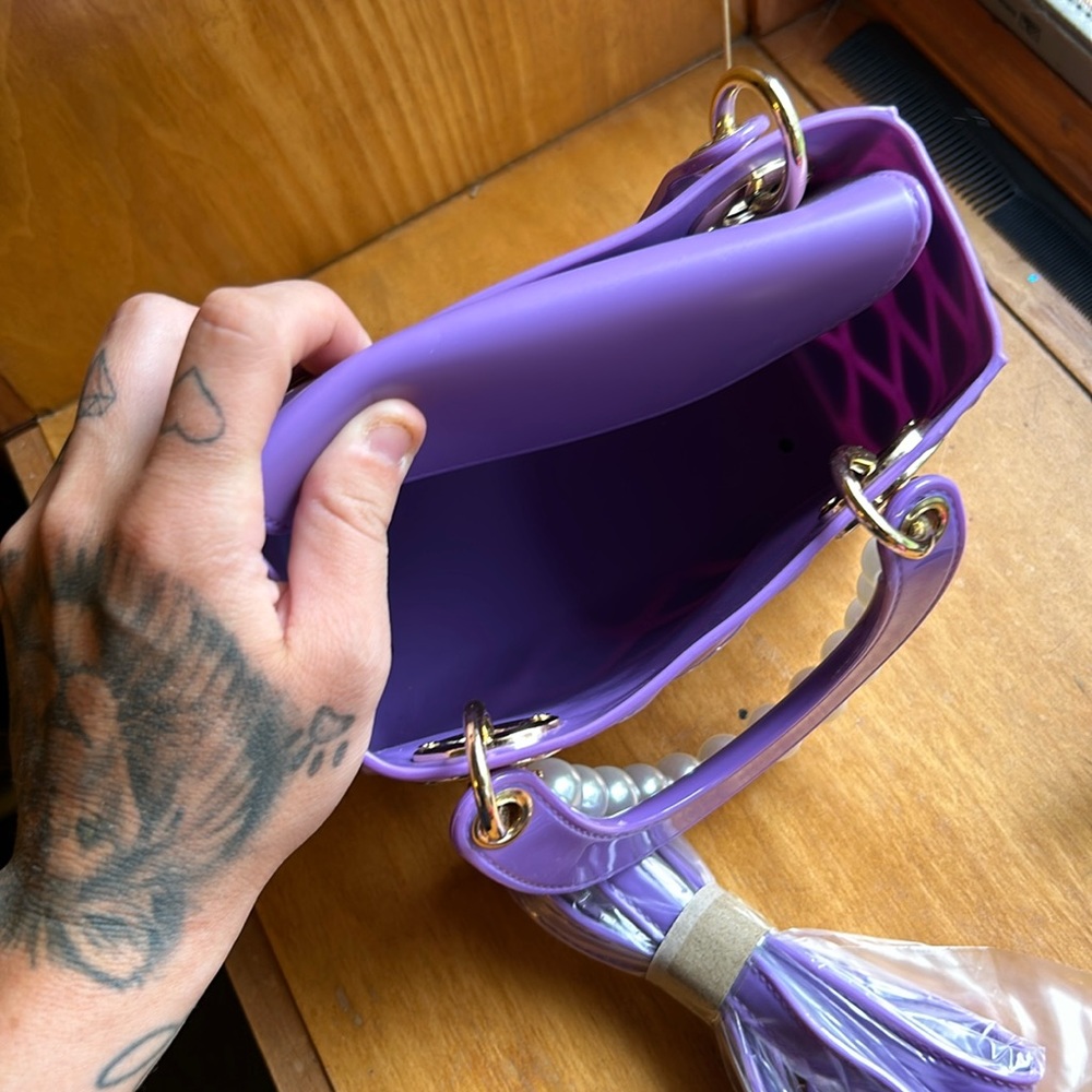 Brand new purse